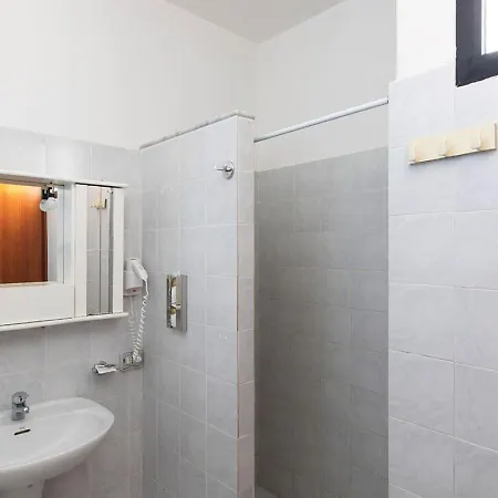 Nemo Hotel 3*