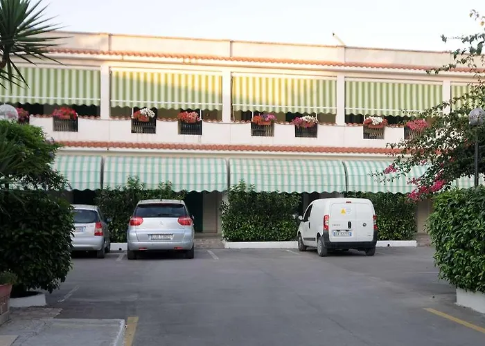 Nemo Ξενοδοχείο